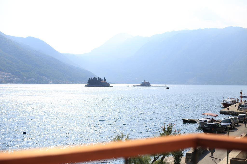 Hotel Admiral بيراتس المظهر الخارجي الصورة
